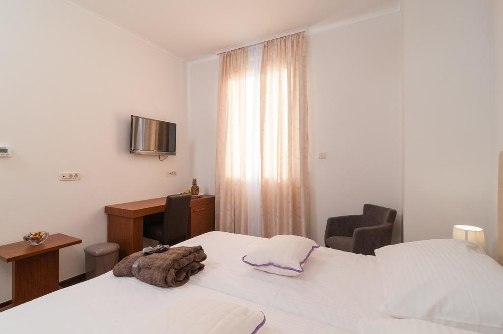 Luxury Rooms Near The Beach Сплит Экстерьер фото