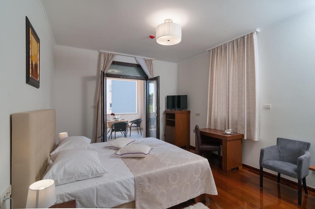 Luxury Rooms Near The Beach Сплит Экстерьер фото