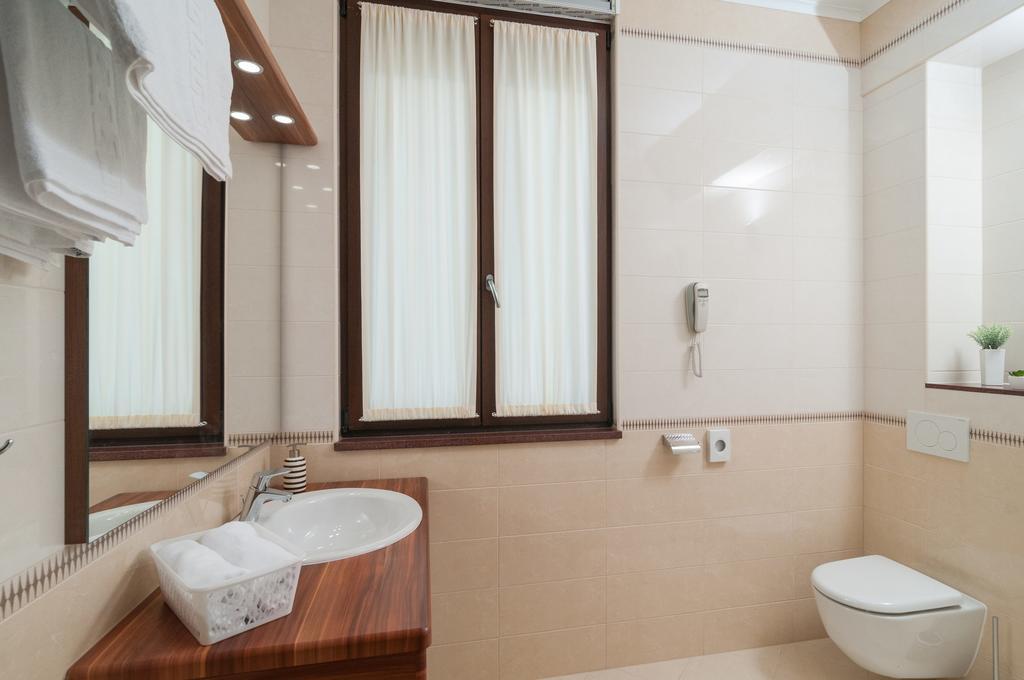 Luxury Rooms Near The Beach Сплит Экстерьер фото